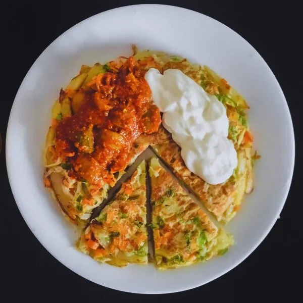 Chipsi_mayai_(zege) Tanzanian food