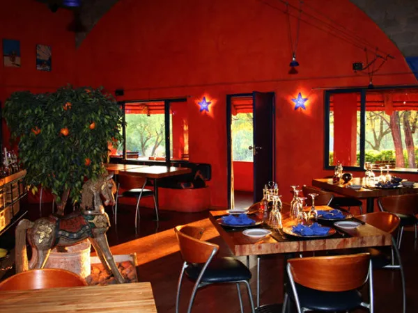 LÓrange Bleue African restaurant - Extraordinary Restaurants In Africa