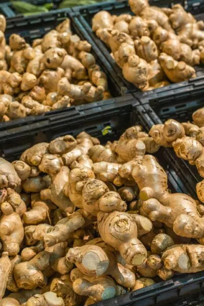 Ginger - uses of garlic and ginger