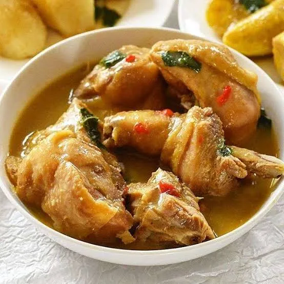 Nigerian chicken pepper soup